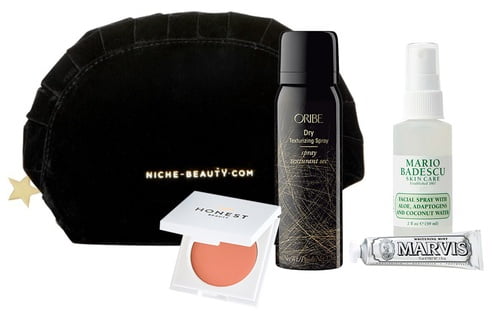 Niche Beauty Light Traveller Skincare Set 2022 Niche Beauty Light Traveller Skincare Set 2022