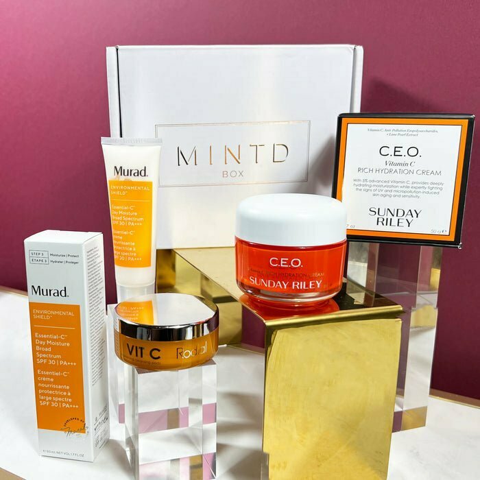 Mintdbox Vitamin C Brighten & Protect Christmas Edit 2022