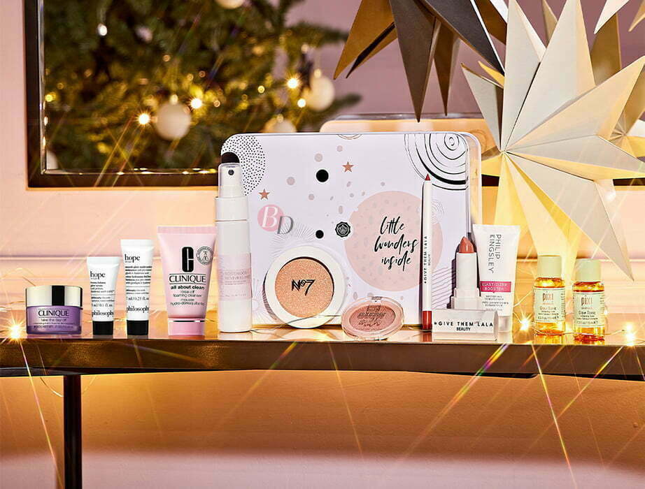 GlossyBox Beauty Box December 2022 GlossyBox Beauty Box December 2022