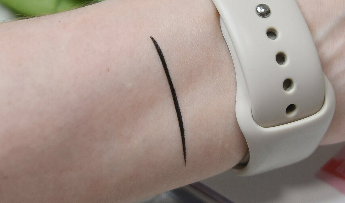 Sephora Collection Black Ink Waterproof Precise Felt Liner