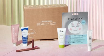 Lookfantastic US Beauty Box April 2023.