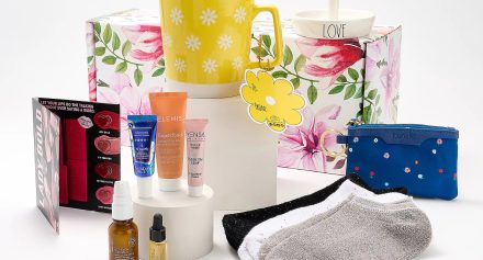QVC Beauty TILI Try It, Love It Spring Lifestyle Sample Box 2023 QVC Beauty TILI Try It, Love It Spring Lifestyle Sample Box 2023
