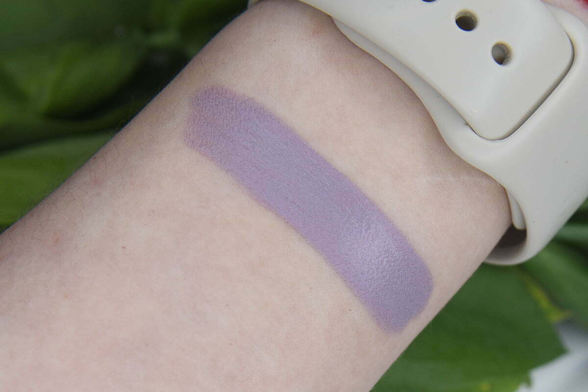 ILIA Beauty Liquid Powder Matte Eye Tint review