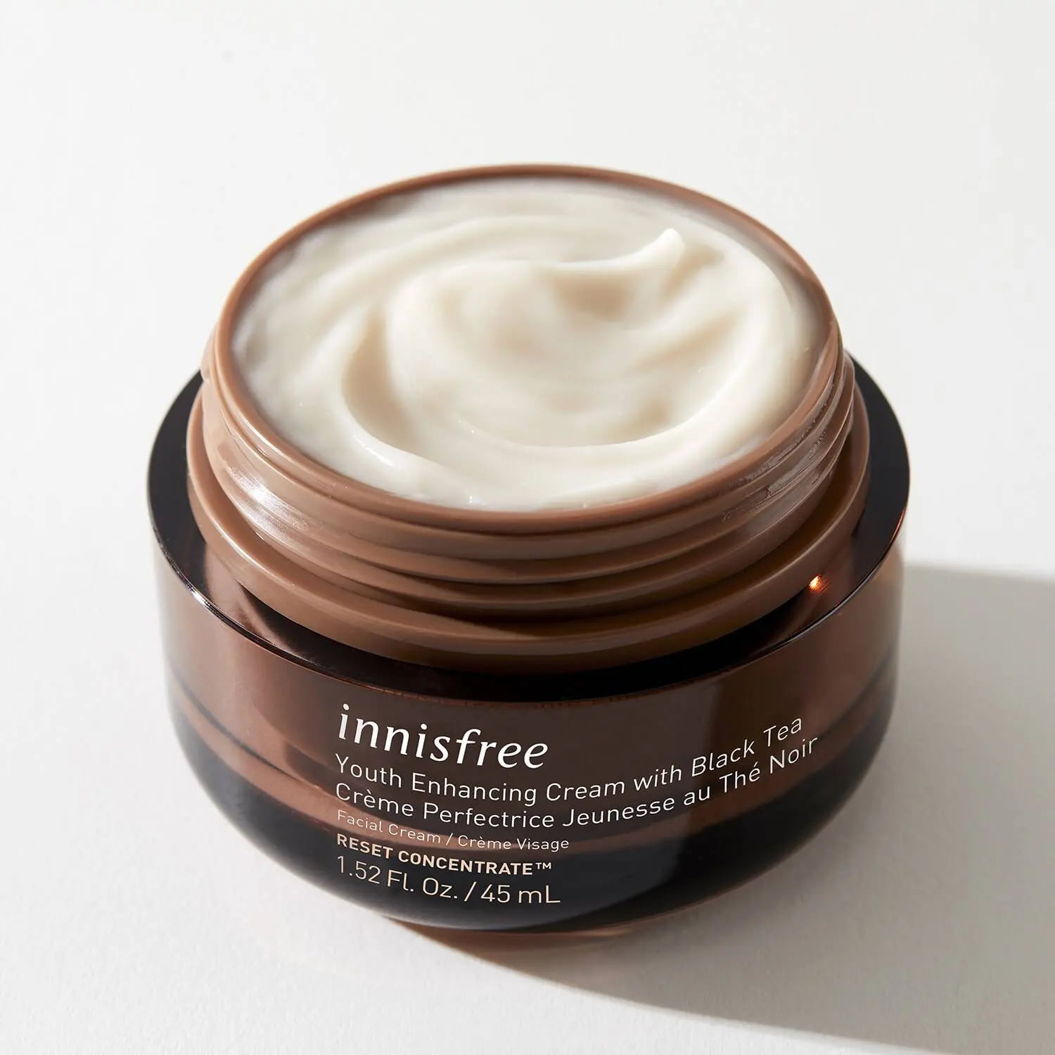 Innisfree Youth Enhancing Cream with Black Tea