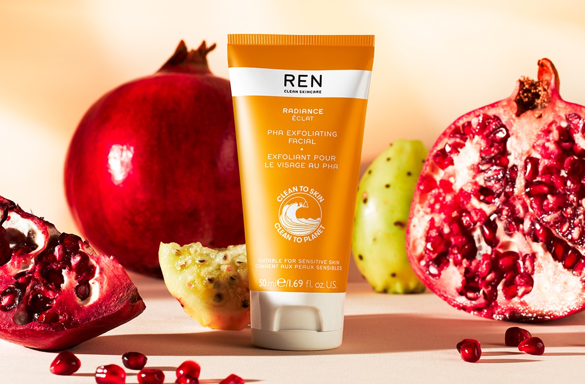 REN Clean Skincare Radiance PHA Exfoliating Facial