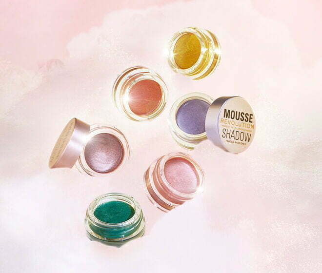 Makeup Revolution Mousse Shadow Gold