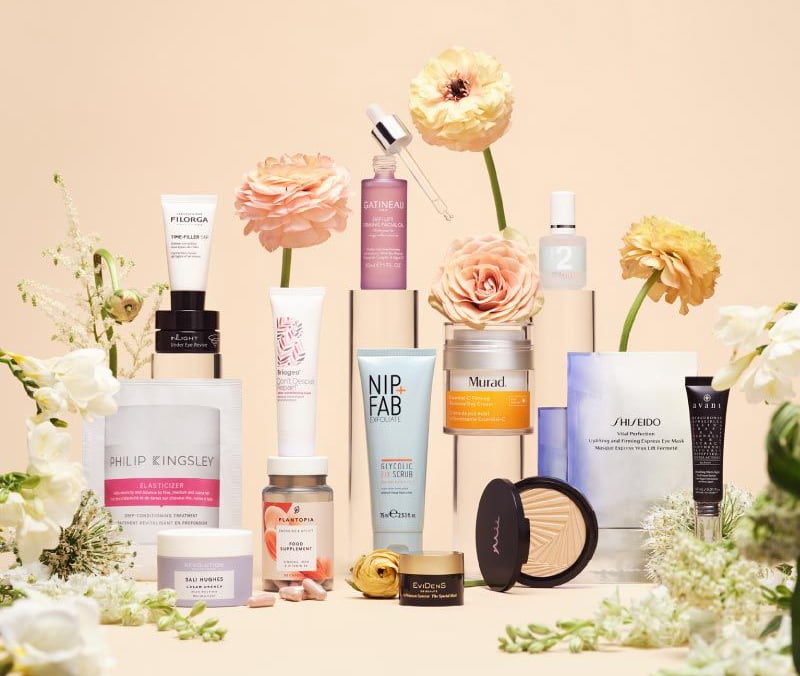 Hearst Magazines Good Housekeeping Beauty Essentials Box 2023