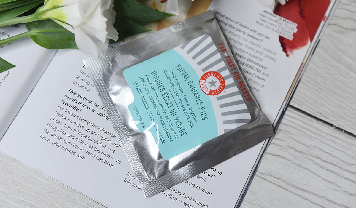 First Aid Beauty Facial Radiance Pads 