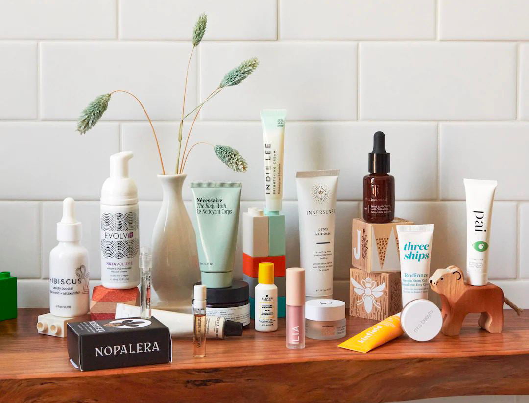 Credo Beauty 18-Piece Clean Beauty Bundle August 2023