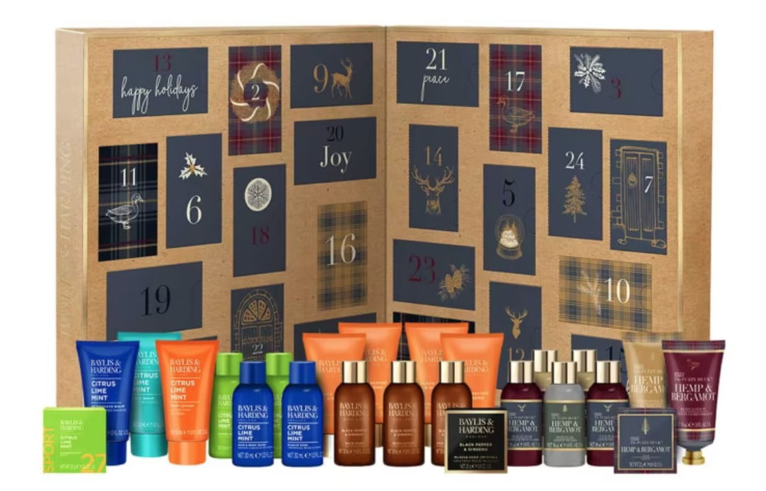  Baylis & Harding Advent Calendar 2023 open