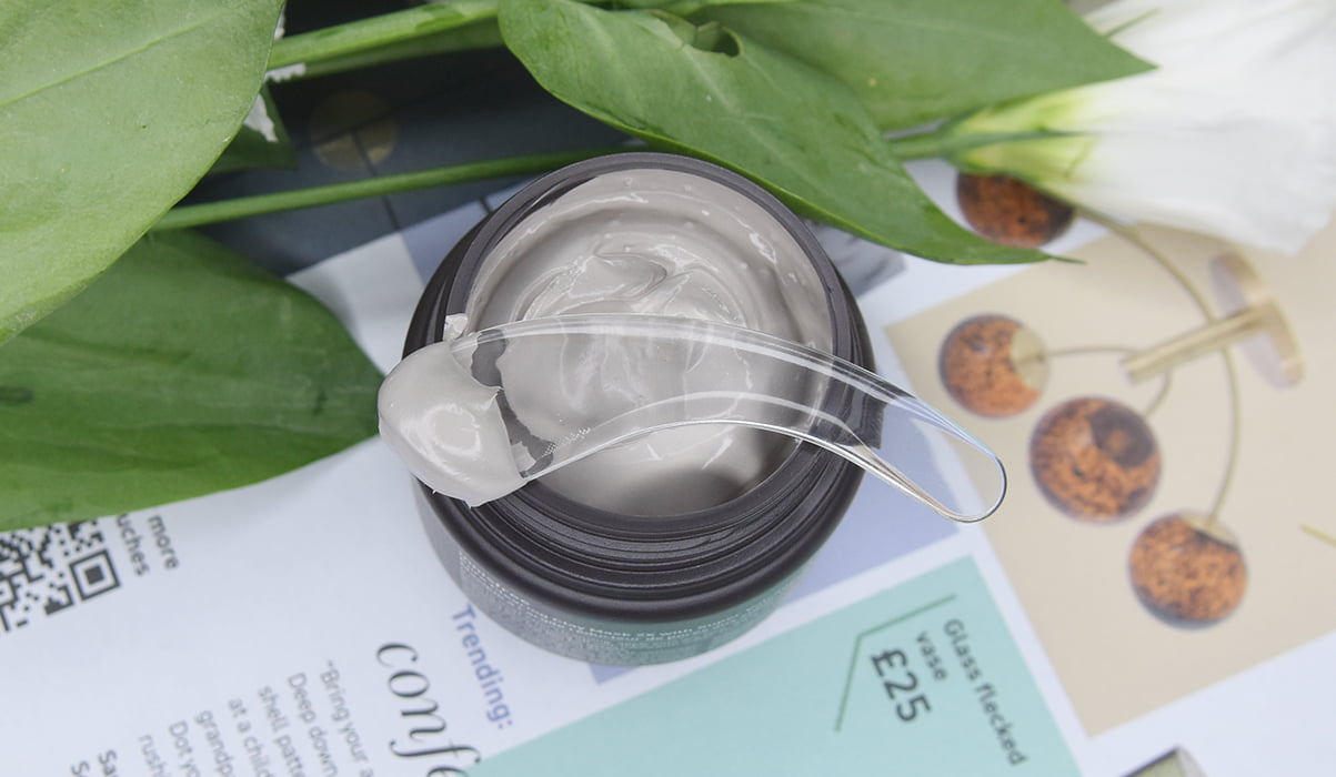 Innisfree Volcanic Clay Mask Review Innisfree Volcanic Clay Mask Review