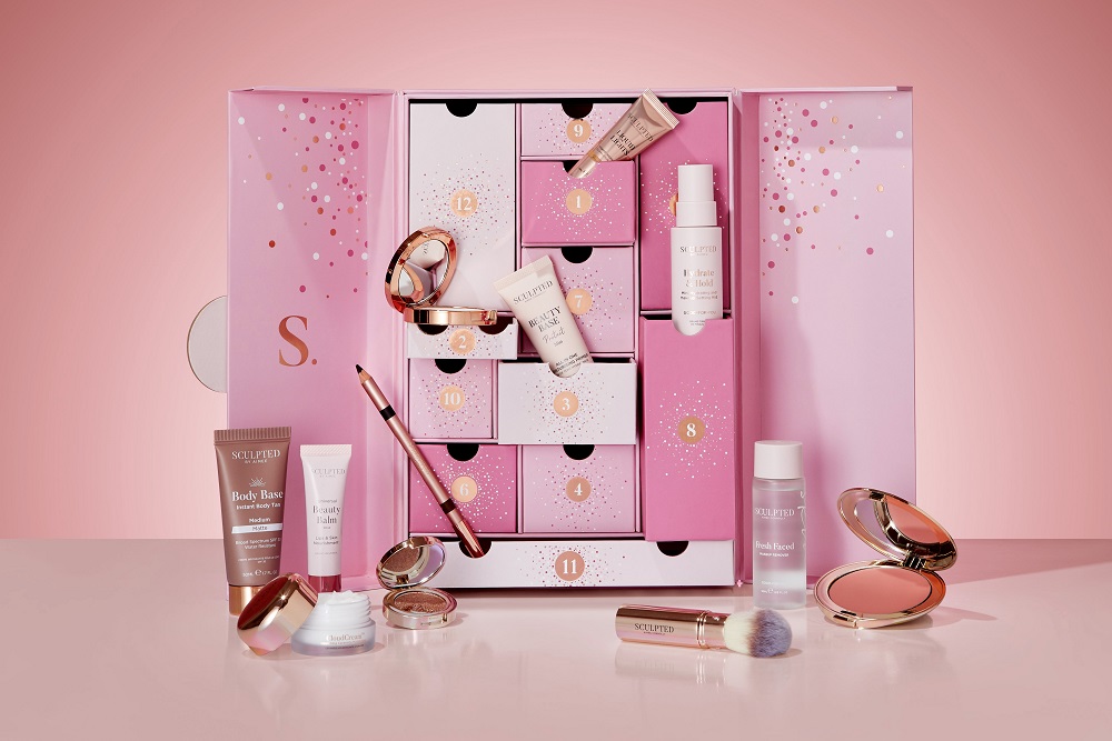 Sculpted by Aimee Advent Calendar 2023 open Sculpted by Aimee Advent Calendar 2023 open