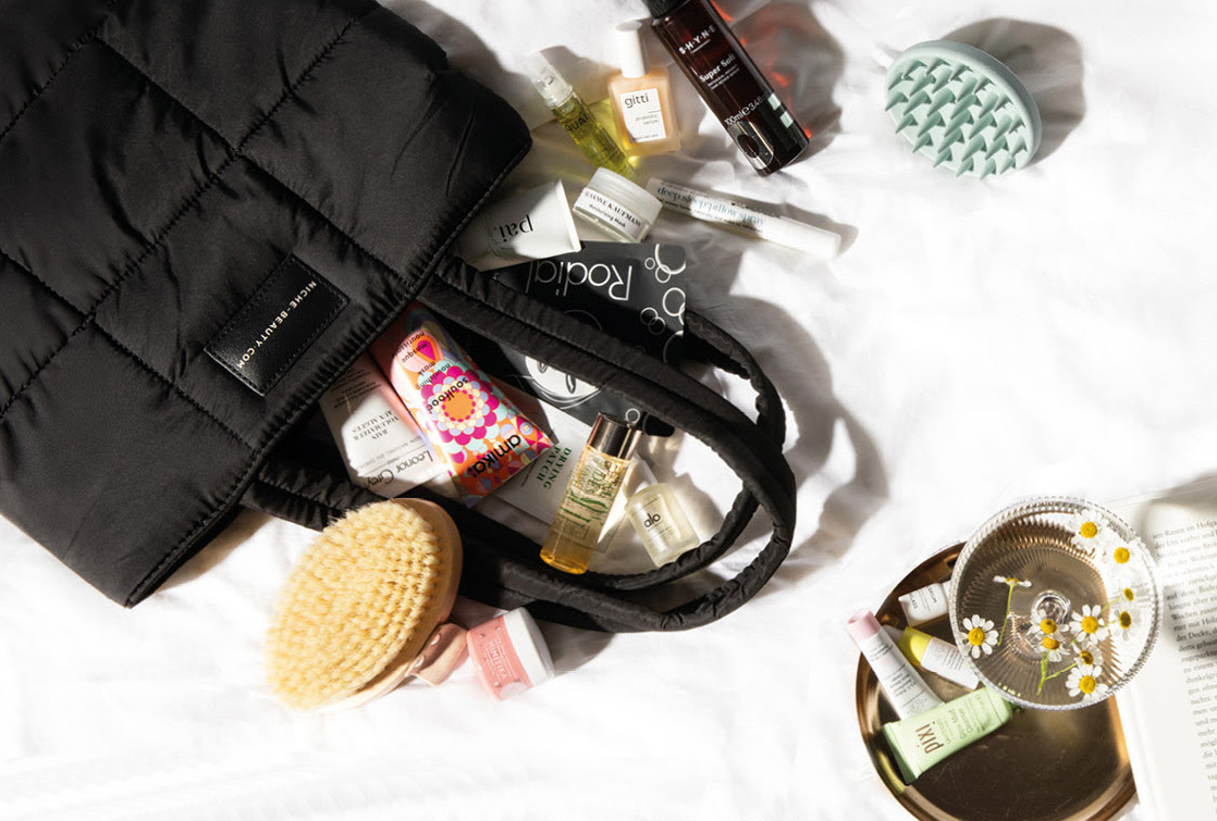 Niche Beauty Self-Love Bag 2023