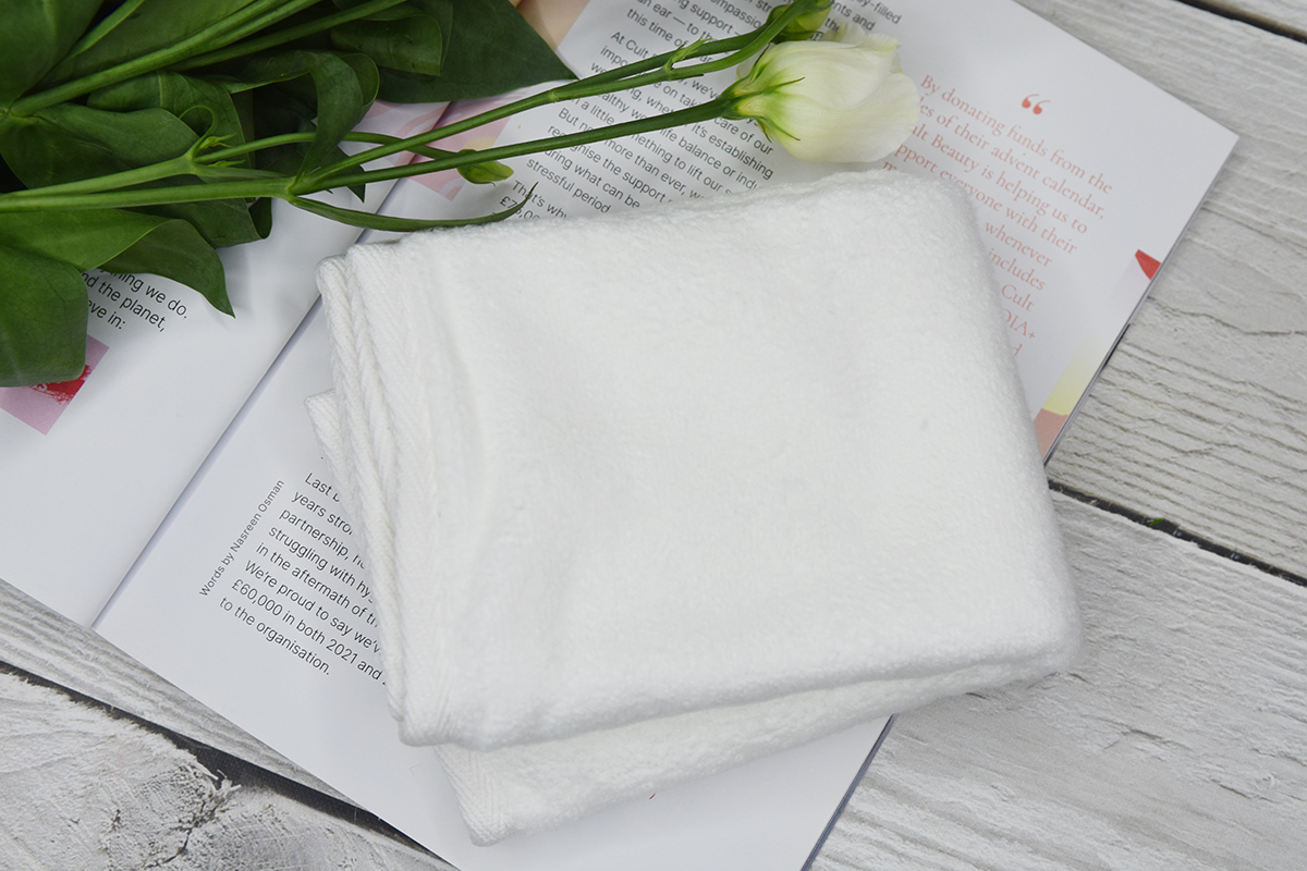 Cult Beauty Dual Sided Face Cloth