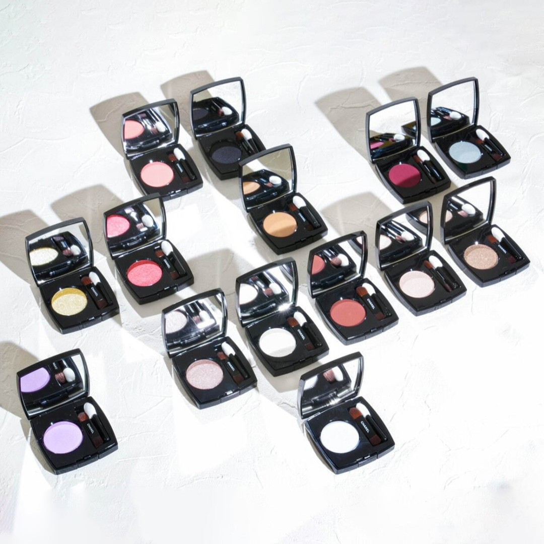 Chanel Ombre Ecentiel monochrome eyeshadows