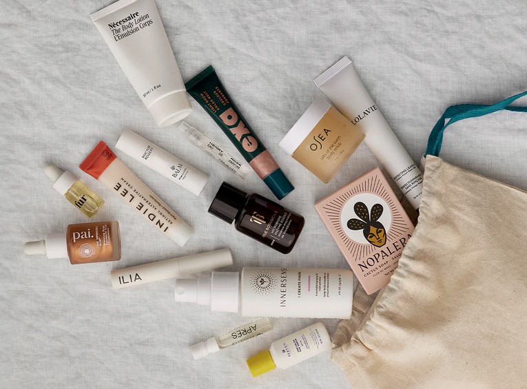 Credo Beauty 18-Piece Gift Set May 2024