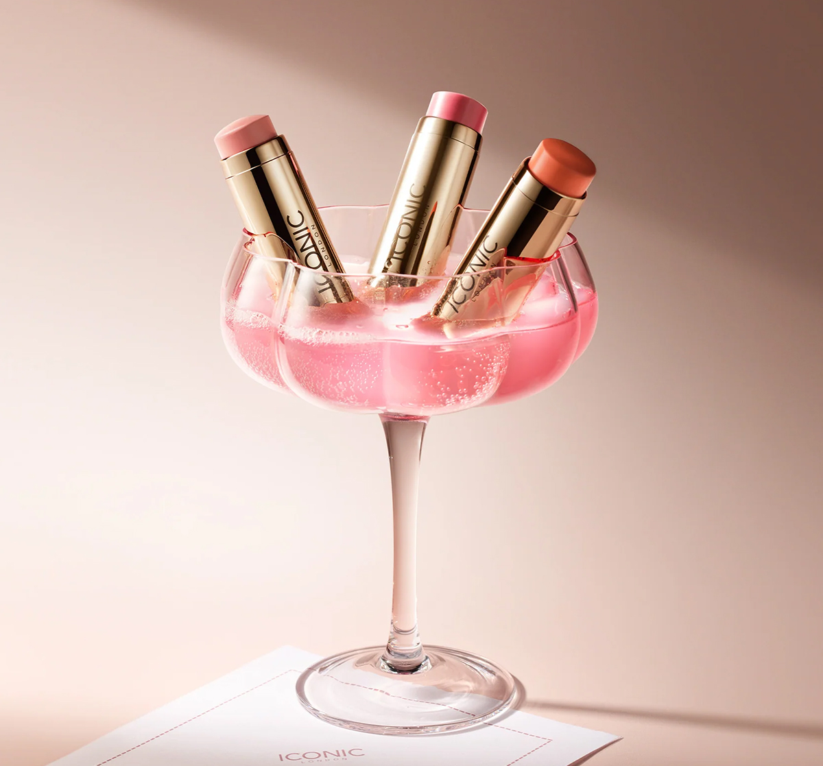 ICONIC London Blurring Blush Stick