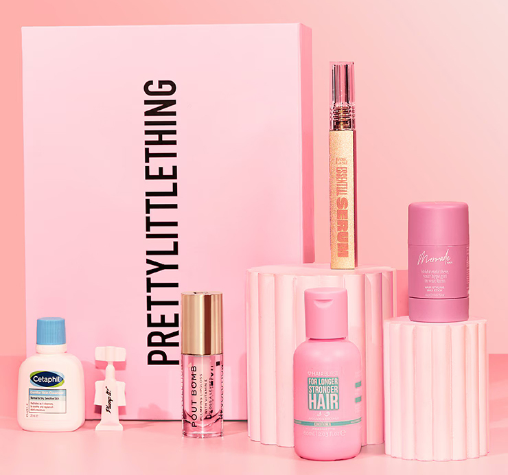 PrettyLittleThing Home and Beauty Travel Essentials Women Box 2024