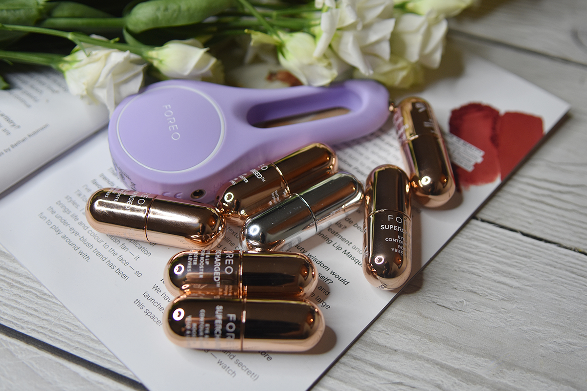 FOREO BEAR 2 Facial Toning Device for Eyes and Lips effect FOREO BEAR 2 Facial Toning Device for Eyes and Lips effect