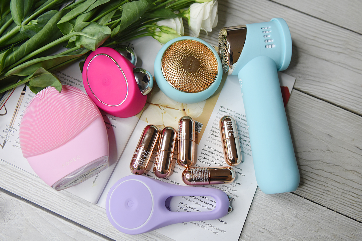 FOREO BEAR 2 Facial Toning Device for Eyes and Lips FOREO BEAR 2 Facial Toning Device for Eyes and Lips