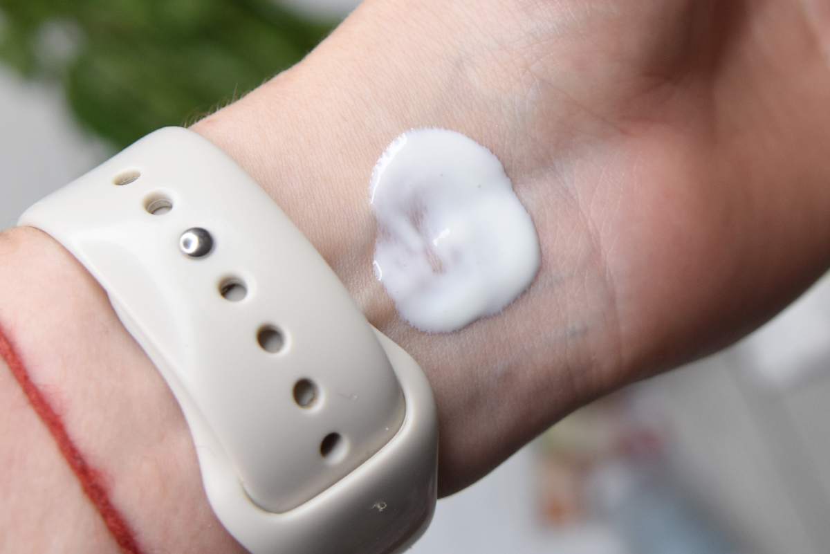 SKIN1004 Madagascar Centella Hyalu-Cica Water-Fit Sun Serum Review