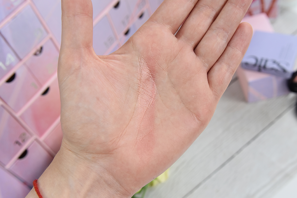 Saie Sculpt Multi Use Cream Highlighting Blush in Mauve Glow 