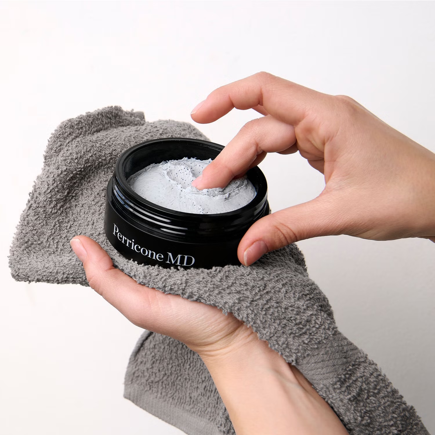 Perricone MD Cold Plasma Plus+ Clay Refining Cleanser