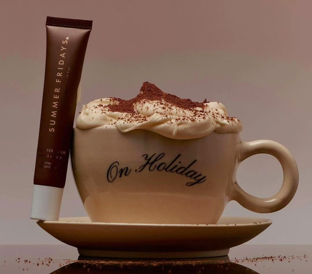 Summer Fridays Lip Butter Balm in Hot Cocoa