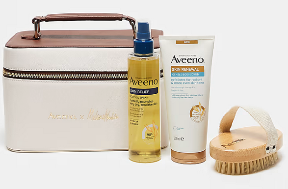Aveeno x Melissa's Wardrobe Vanity Case 2024 Aveeno x Melissa's Wardrobe Vanity Case 2024