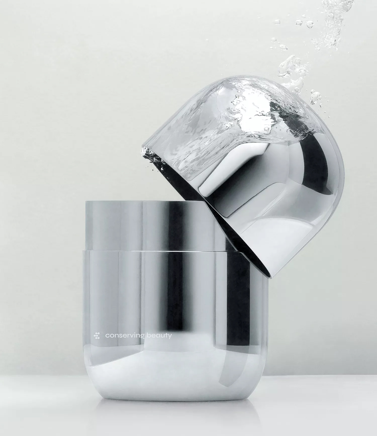 ISAMAYA BEAUTY Hyaluronic Cleansing and Conditioning Cloths and Cannister