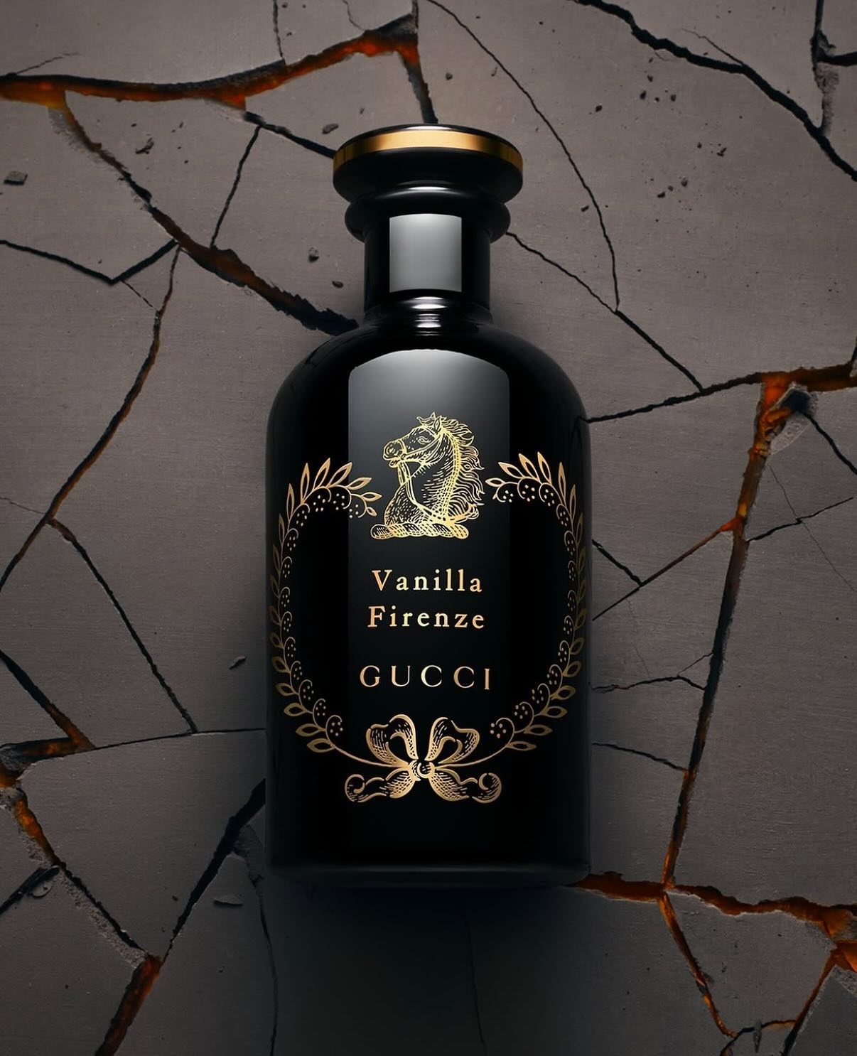 Gucci The Alchemist's Garden, Vanilla Firenze Eau De Parfum Gucci The Alchemist's Garden, Vanilla Firenze Eau De Parfum