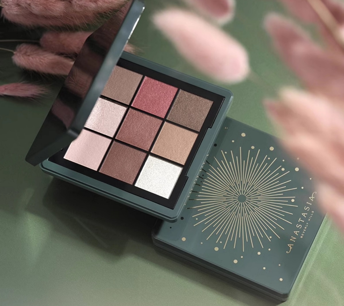 Anastasia Beverly Hills Mini Cozy Warm Rust Palette Anastasia Beverly Hills Mini Cozy Warm Rust Palette