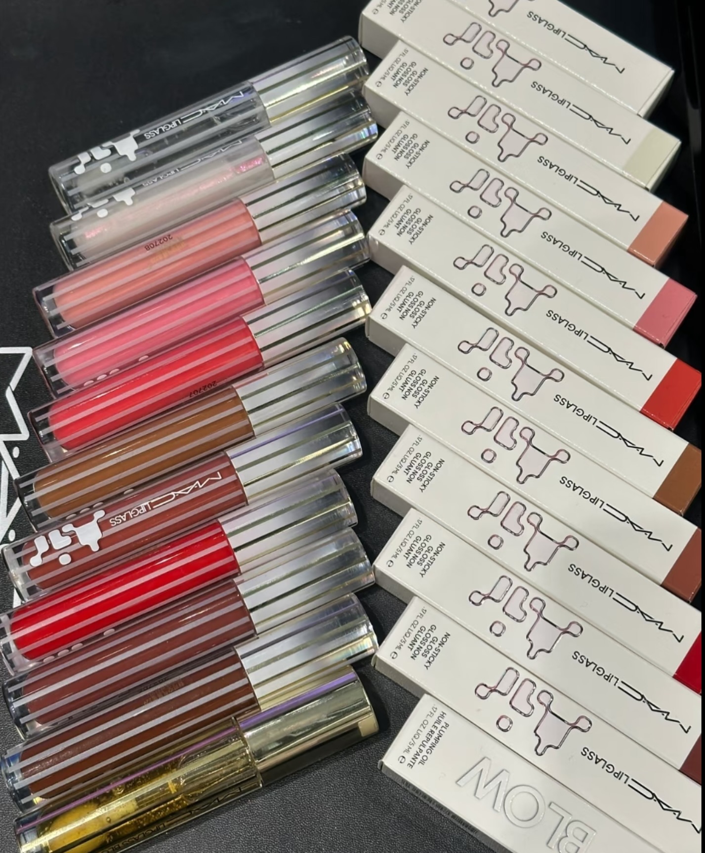 MAC Lipglass Non-sticky Gloss MAC Lipglass Non-sticky Gloss