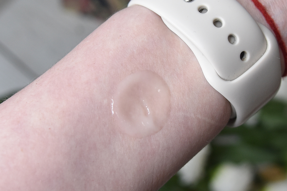 Glow Recipe Strawberry Smooth BHA + AHA Salicylic Acid Serum Glow Recipe Strawberry Smooth BHA + AHA Salicylic Acid Serum