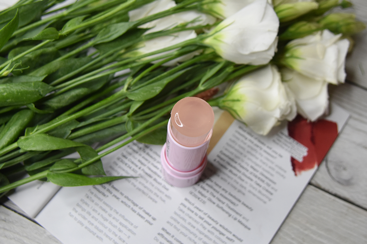 Glow Recipe Watermelon Sunscreen Stick SPF 30 Review Glow Recipe Watermelon Sunscreen Stick SPF 30 Review