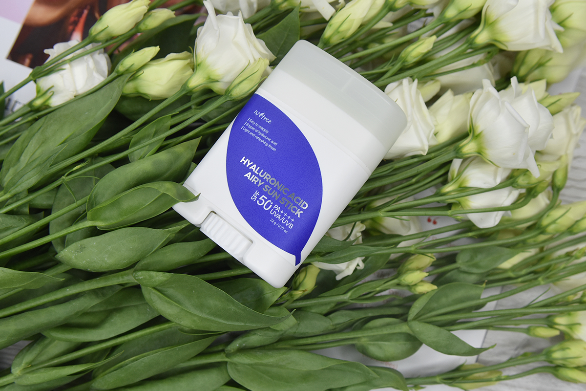 ISNtree Hyaluronic Acid Airy Sun Stick SPF 50 Review