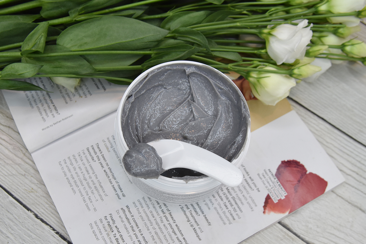 Briogeo Scalp Revival Charcoal Coconut Oil Micro-Exfoliating Shampoo Briogeo Scalp Revival Charcoal Coconut Oil Micro-Exfoliating Shampoo