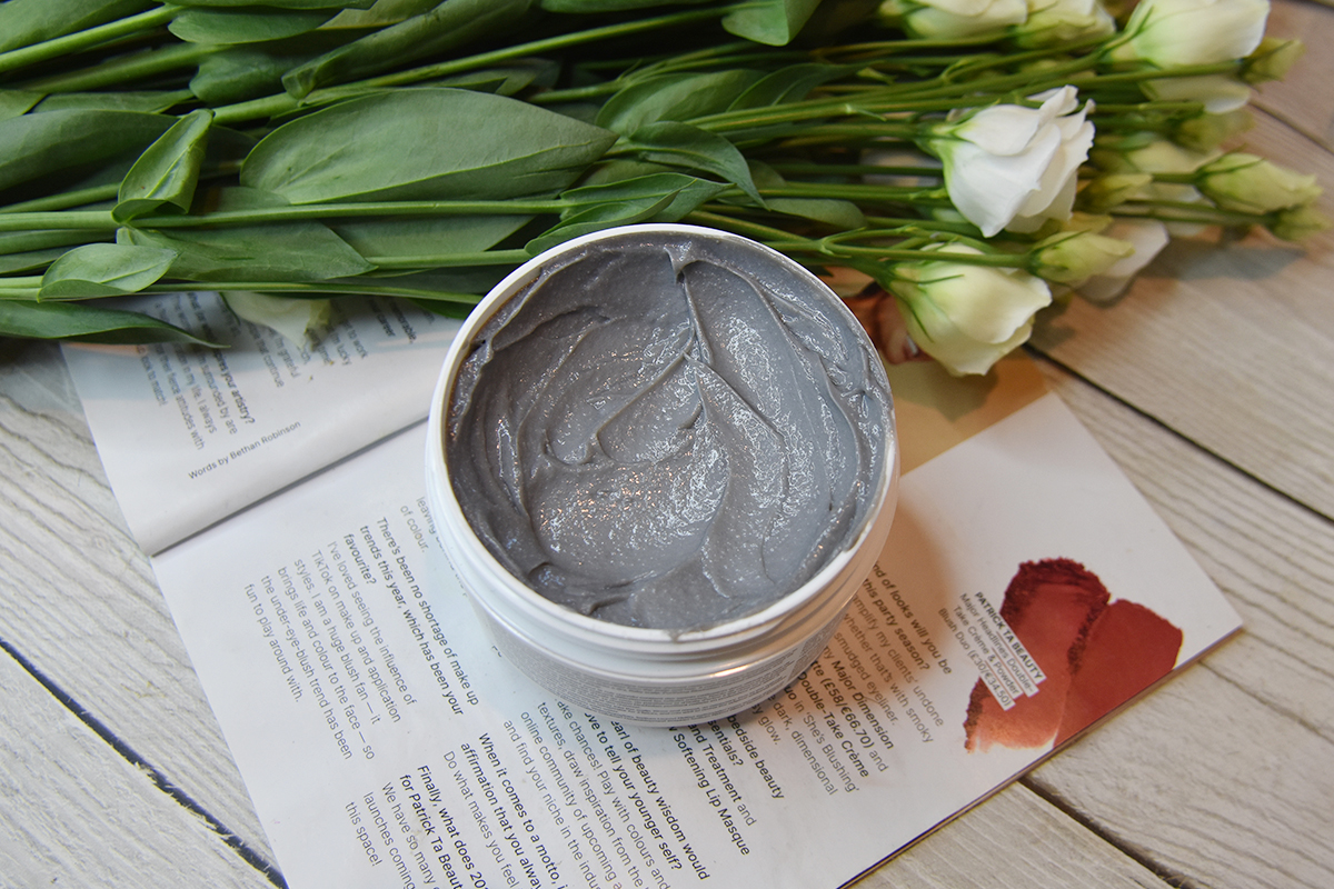 Briogeo Scalp Revival Charcoal Coconut Oil Micro-Exfoliating Shampoo Review Briogeo Scalp Revival Charcoal Coconut Oil Micro-Exfoliating Shampoo Review