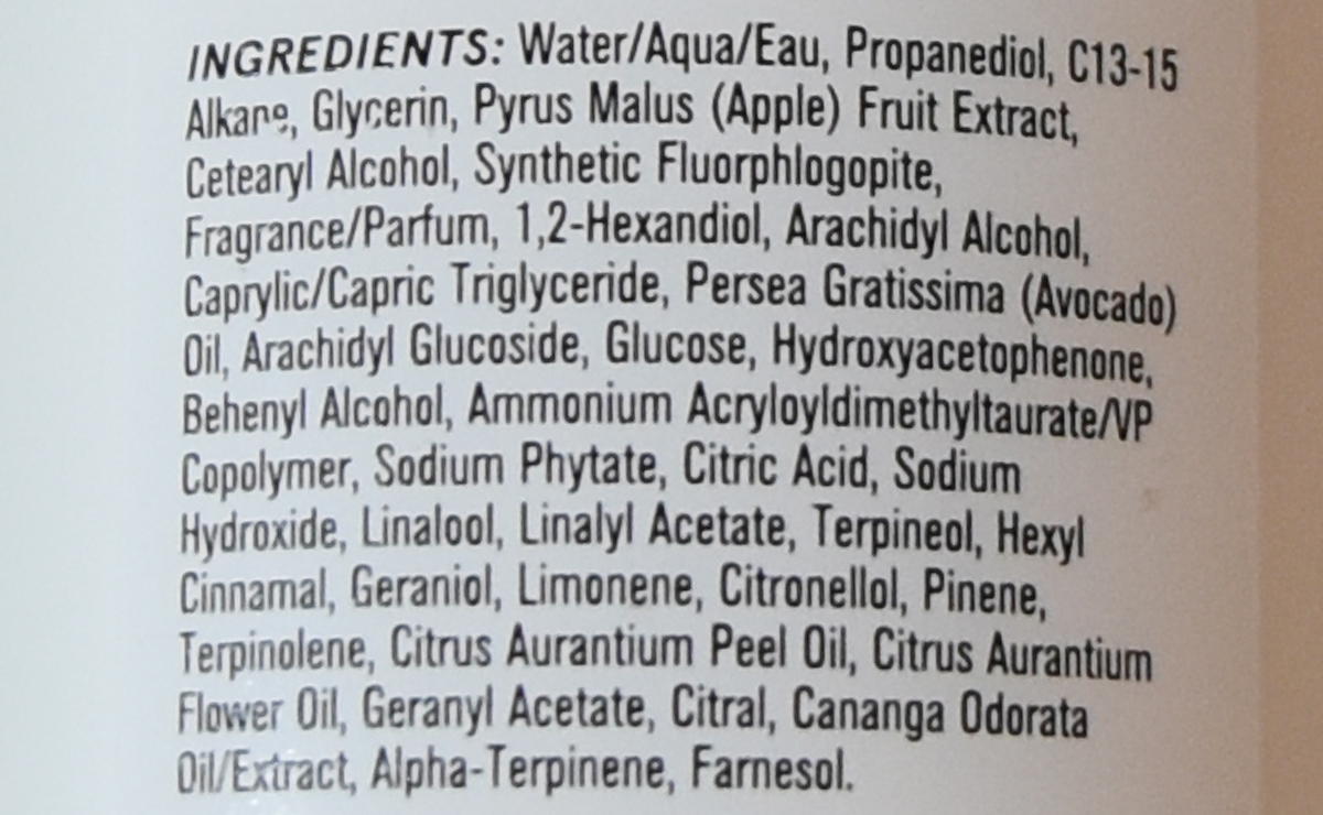 Glossier Body Hero Daily Perfecting Lotion