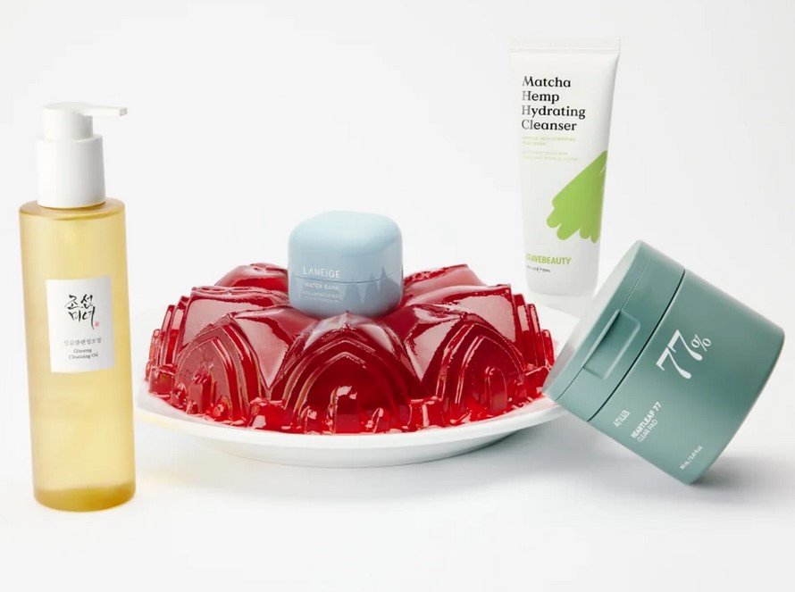 Cult Beauty Restored and Hydrated Korean Skincare Bundle