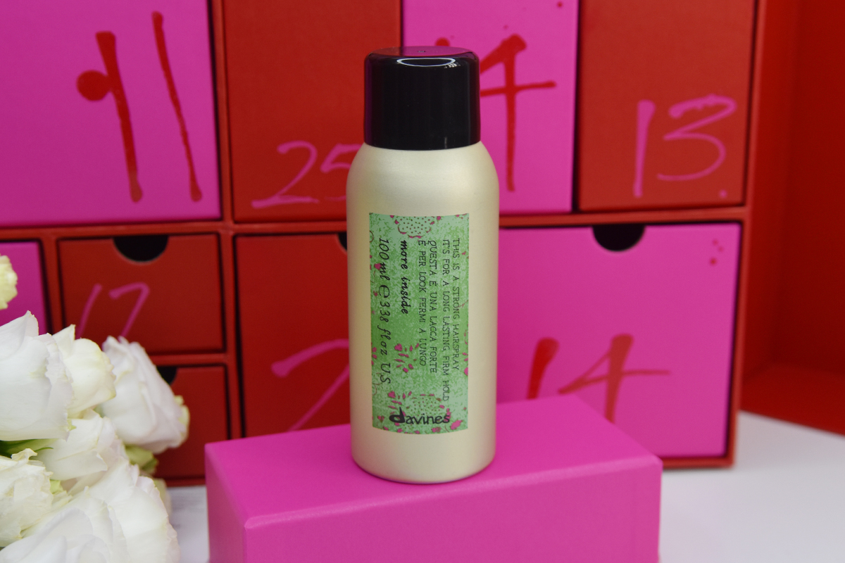 Davines More Inside Strong Hairspray