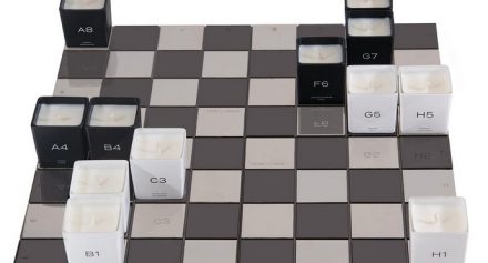 Mind Games Luxury Candle Set and Chessboard 2025