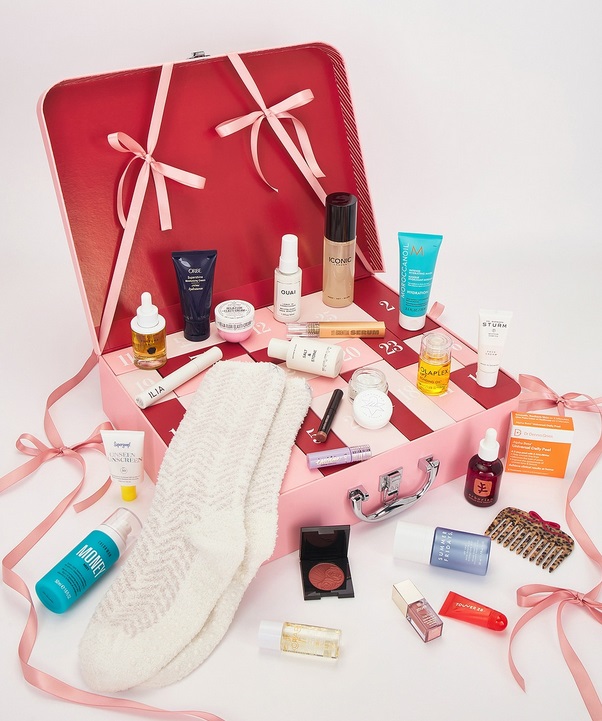 Revolve Advent Calendar 2025 