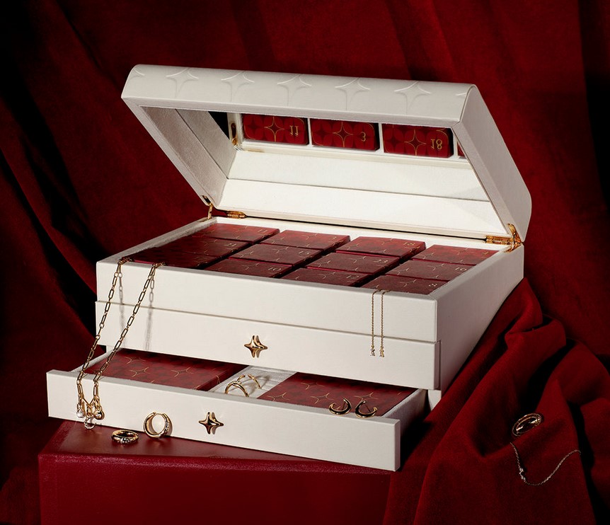 Astrid & Miyu 24 Day Advent Calendar in Gold/Silver Astrid & Miyu 24 Day Advent Calendar in Gold/Silver