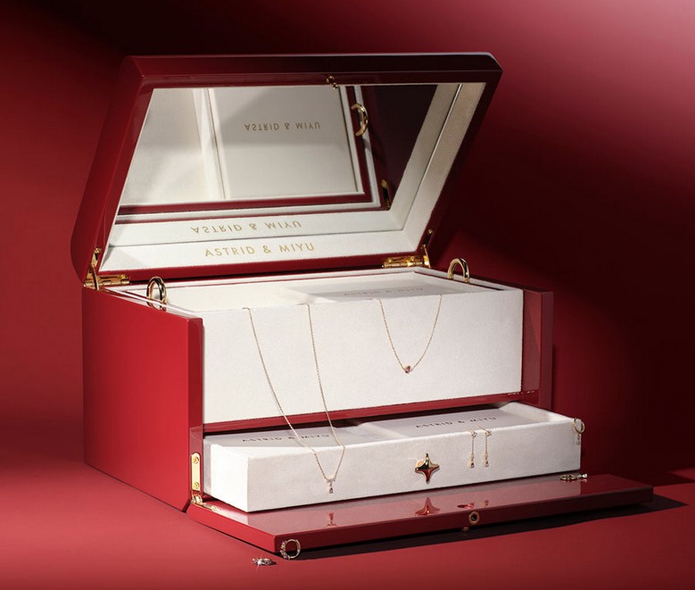 Astrid & Miyu Solid Gold Advent Calendar Astrid & Miyu Solid Gold Advent Calendar