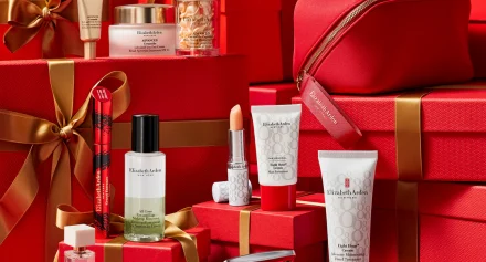 Elizabeth Arden Unwrap Your Beauty Holiday Collection 2025 Elizabeth Arden Unwrap Your Beauty Holiday Collection 2025