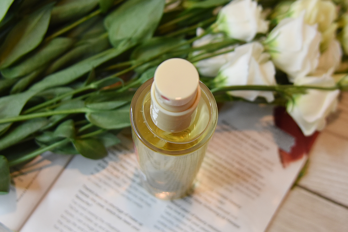 Glossier Body Hero Dry Touch Oil Mist Review