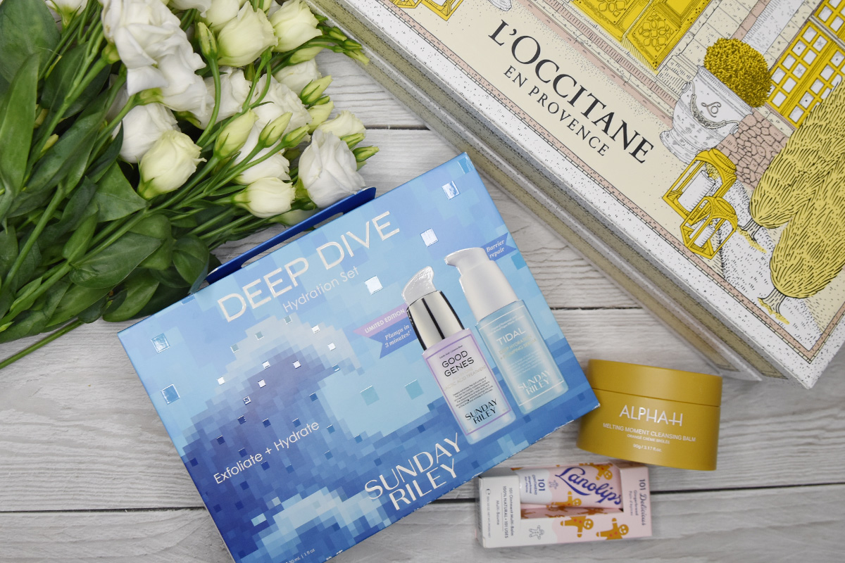 Showcase of my purchases that I made alongside a Goody Bag Showcase of my purchases that I made alongside a Goody Bag