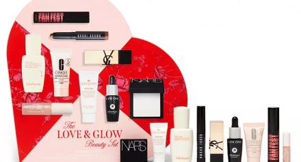 Macy’s Love and Glow Beauty Valentine’s Day Set 2026